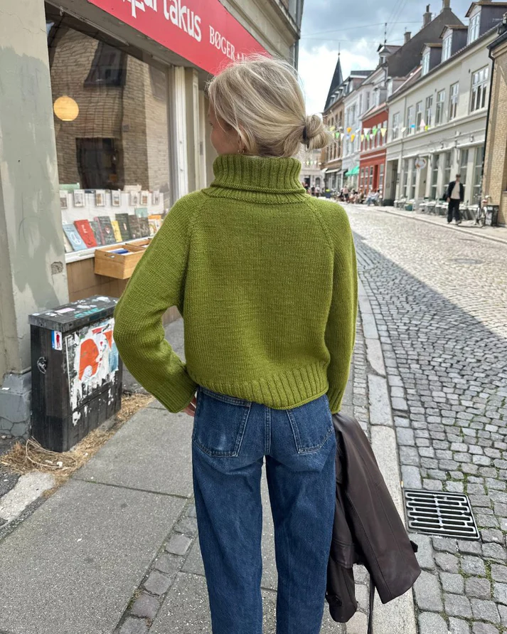 Amy Sweater - Knitting instruction by PetiteKnit