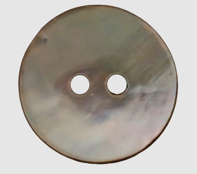 Circular Mother-of-Pearl-Button - 18mm - Union Knopf