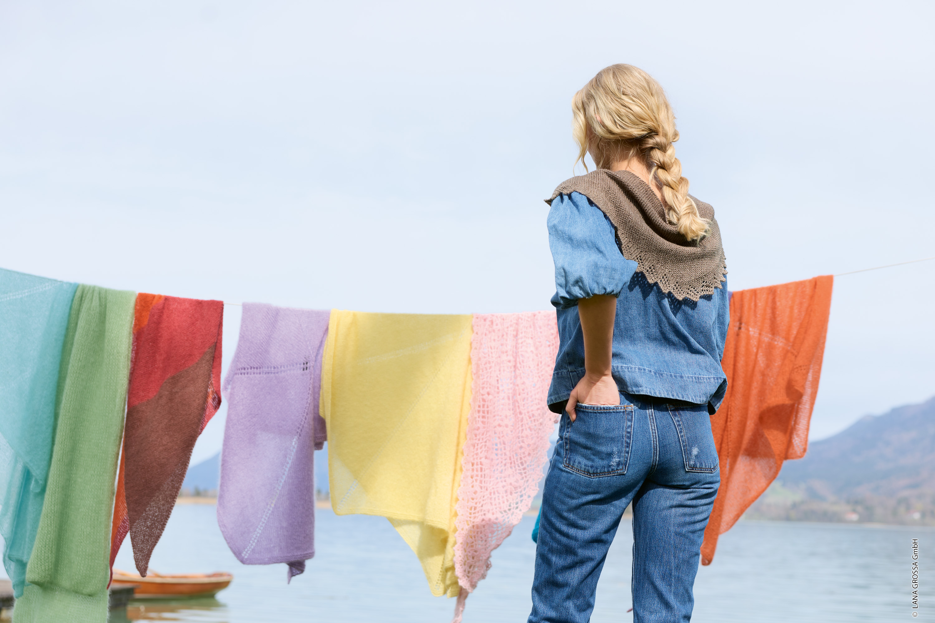 jeans, bluse, schal, jeans, wäscheline
