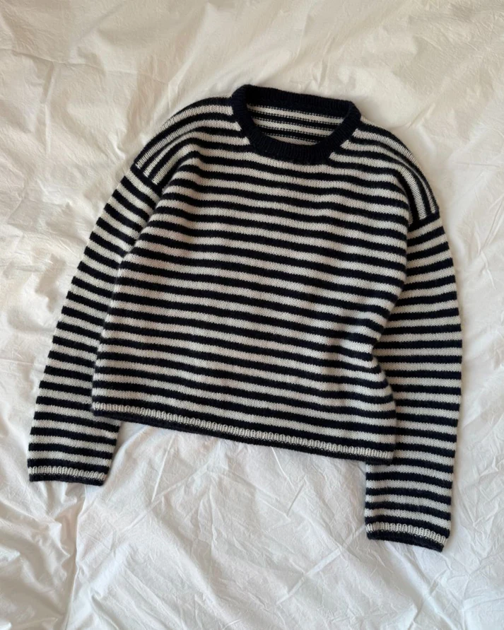 Olga Blouse - Strickanleitung von PetiteKnit